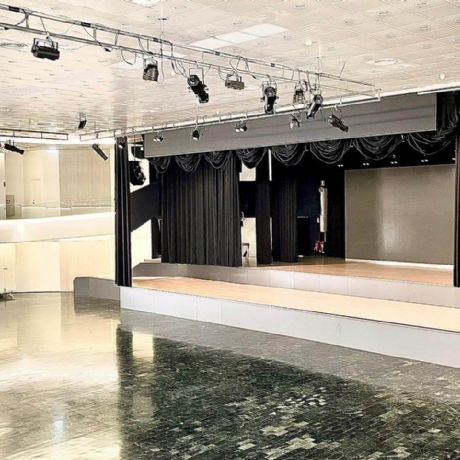 高雄科技大學中正堂｜舞台展演與會議教室整合